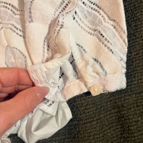 Petite Eyelet top - Picture 7 of 9